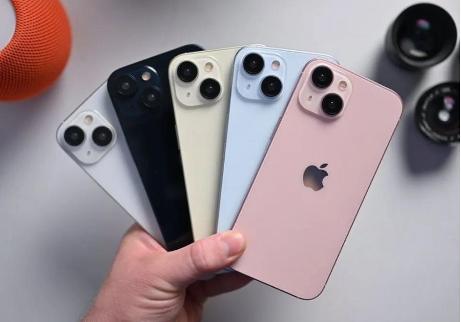 iPhone 15 भारत आ चुका है और यह एंड्रॉइड चार्जिंग फीचर के साथ भी आता है