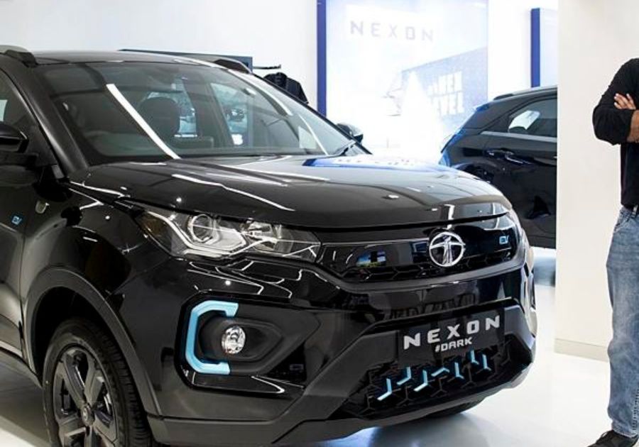 Tata Nexon EV: एक बार चार्ज करने पर 468 किमी की रेंज के साथ